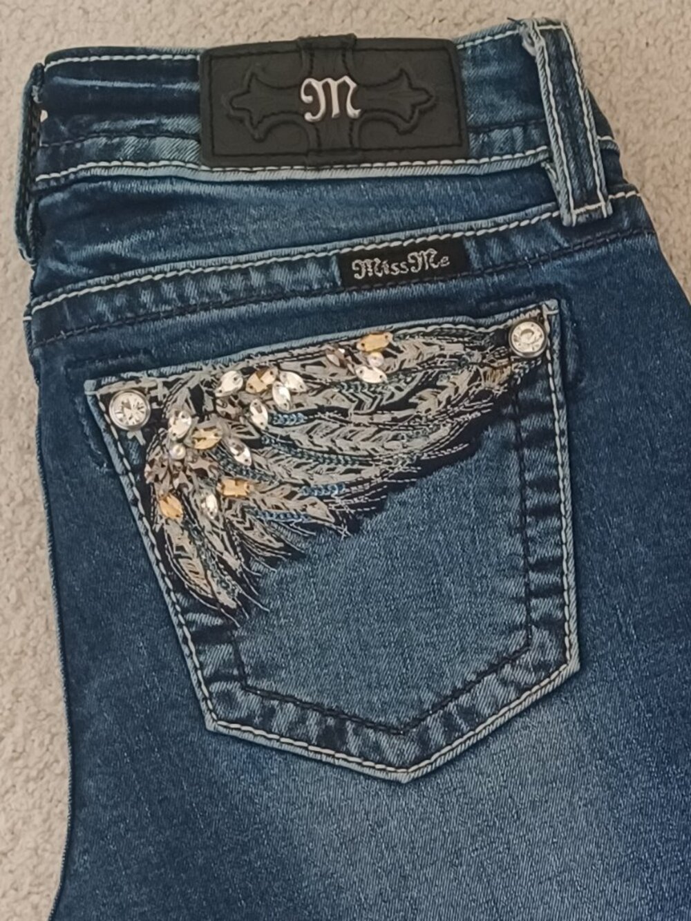 LIKE NEW! Miss Me "Chloe" Western Bootcut Rhinestone/Embroidered Jeans